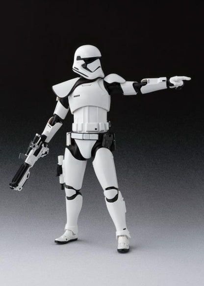 Pedido Figura First Order Stormtrooper - Star Wars: The Last Jedi - S.H.Figuarts marca Bandai Spirits escala pequeña 1/12