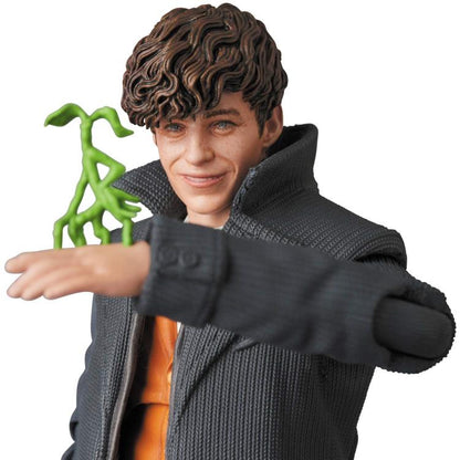 Pedido Figura Newt Scamander - Fantastic Beasts - MAFEX marca Medicom Toy No.097 escala pequeña 1/12