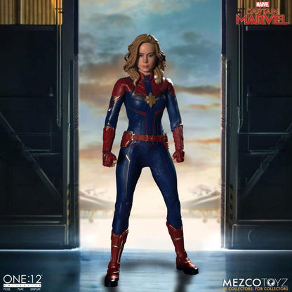 Pedido Figura Captain Marvel - One:12 Collective marca Mezco Toyz 76670 escala pequeña 1/12