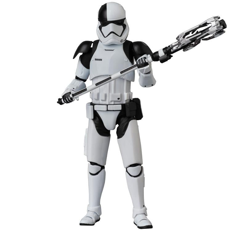 Pedido Figura First Order Stormtrooper Executioner - Star Wars: The Last Jedi - MAFEX marca Medicom Toy No.069 escala pequeña 1/12