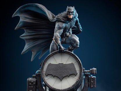 Preventa Estatua Batman on Bat-Signal DELUXE - Zack Snyder's Justice League - marca Iron Studios escala de arte 1/10