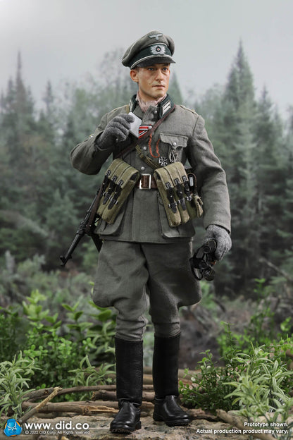 Pedido Figura Winter - WWII German WH Infantry Oberleutnant marca DID D80159 escala 1/6