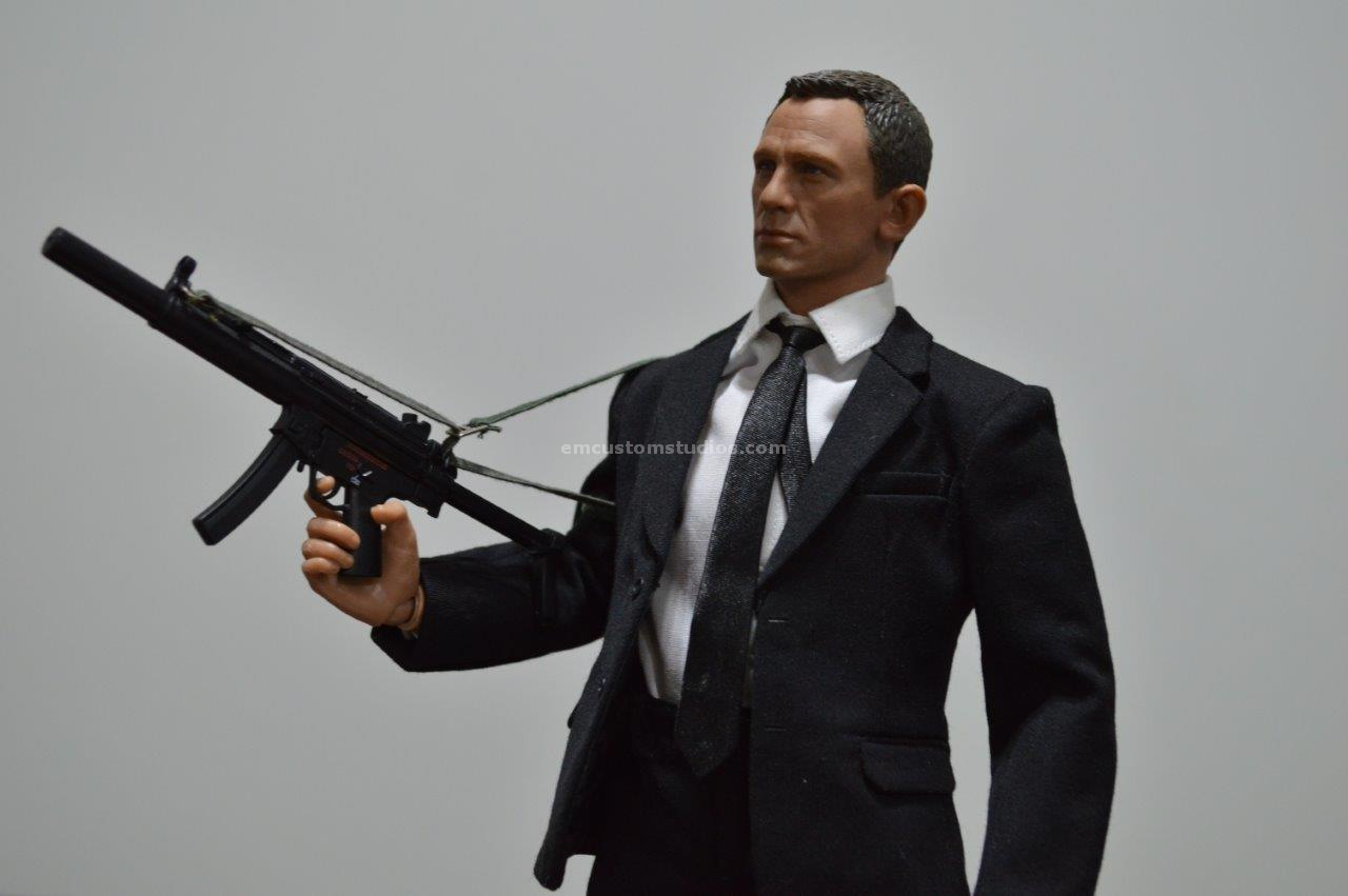 Figura Deluxe Agent James marca EM Custom Studios escala 1/6