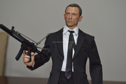 Figura Deluxe Agent James marca EM Custom Studios escala 1/6