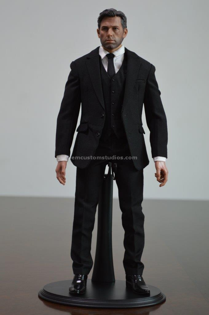 Figura Bruce A marca EM Custom Studios escala 1/6