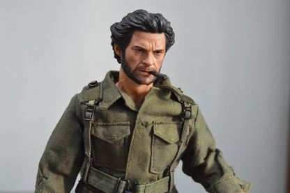 Figura Wolfman con Uniforme Militar marca EM Custom Studios escala 1/6