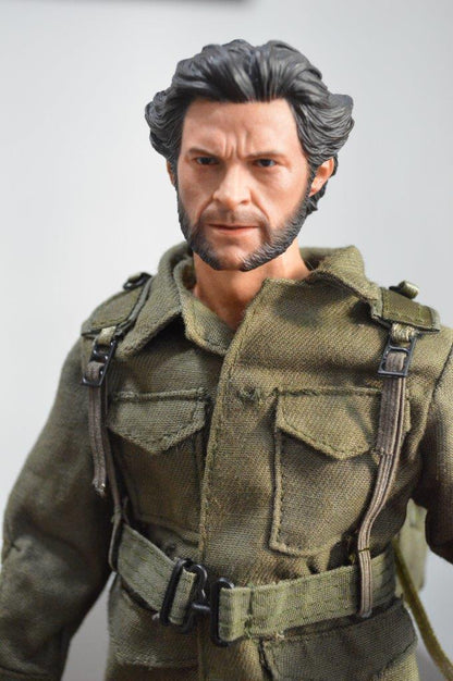 Figura Wolfman con Uniforme Militar marca EM Custom Studios escala 1/6