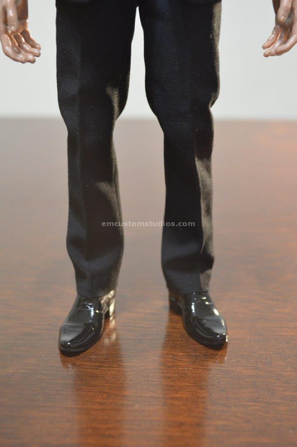 Figura Killer John Black Suit marca EM Custom Studios escala 1/6