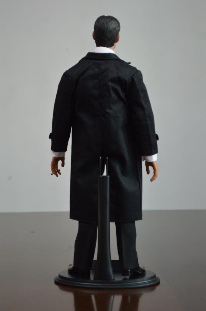 Figura Hell Detective marca EM Custom Studios escala 1/6