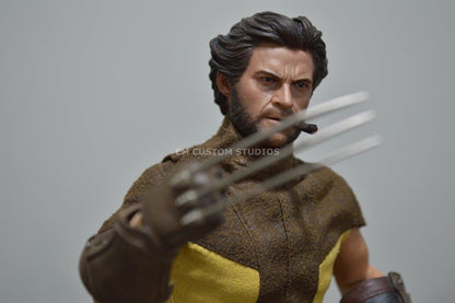 Figura Wolfman Classic Suit marca EM Custom Studios escala 1/6