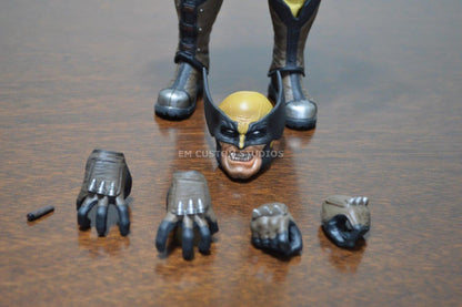 Figura Wolfman Classic Suit marca EM Custom Studios escala 1/6