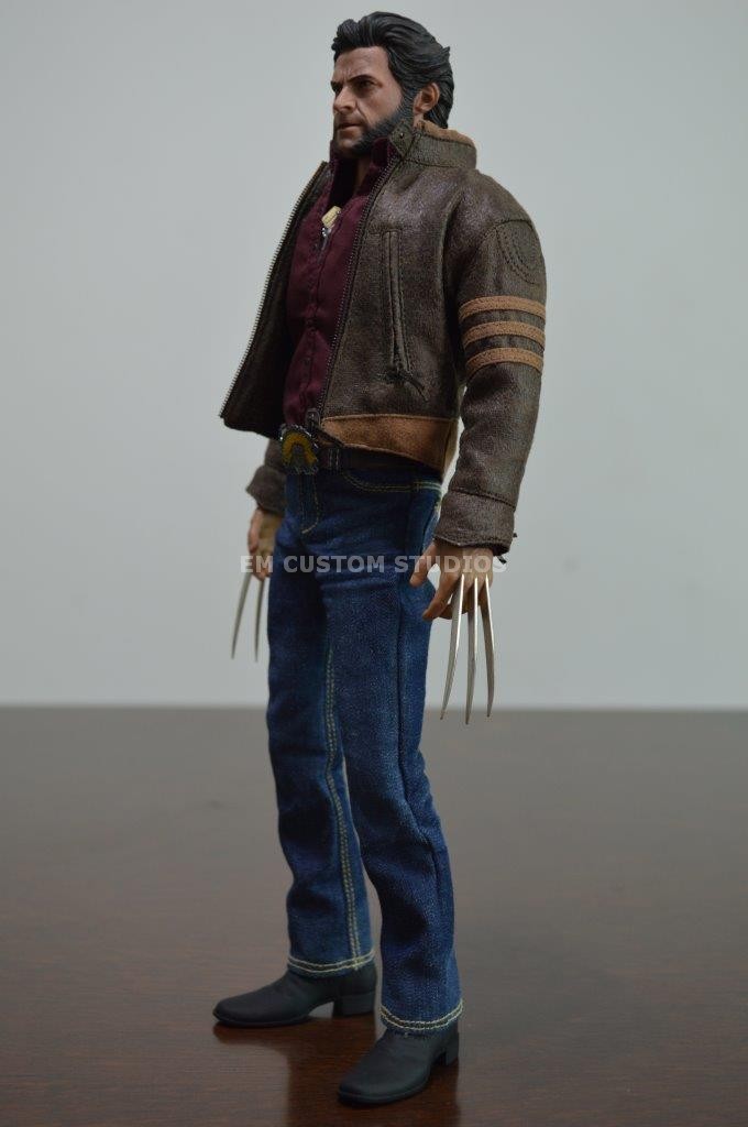 Figura Wolfman Deluxe doble garras marca custom escala 1/6