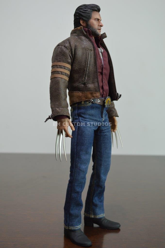 Figura Wolfman Deluxe doble garras marca custom escala 1/6