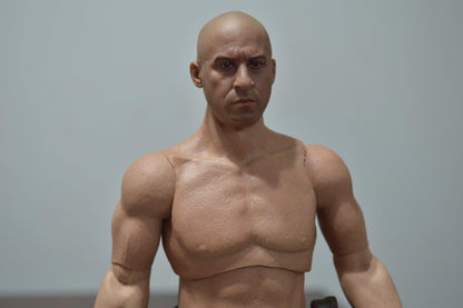 Figura Tough Guy Mecánico marca EM Custom Studios escala 1/6