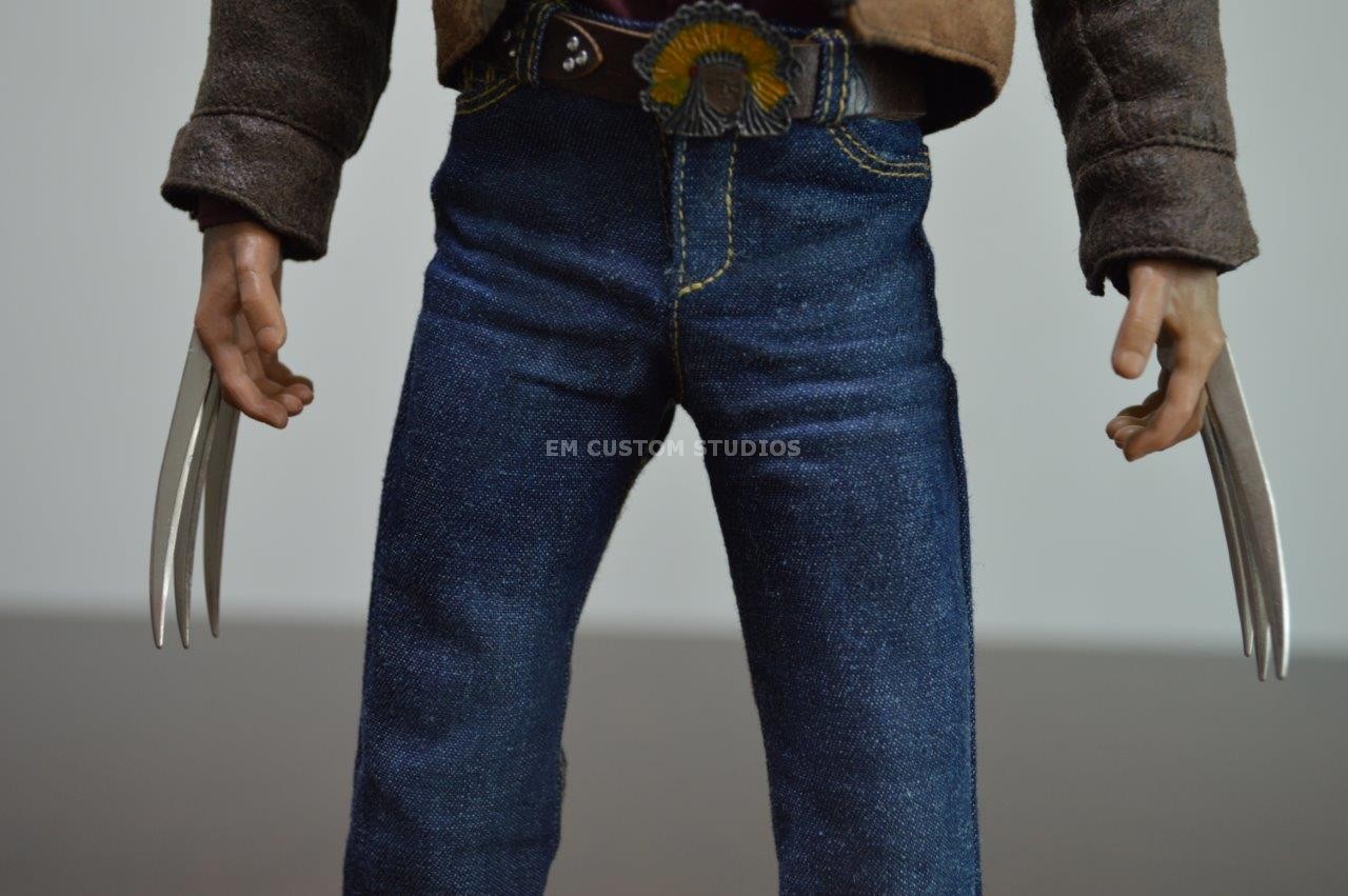 Figura Wolfman Deluxe doble garras marca custom escala 1/6