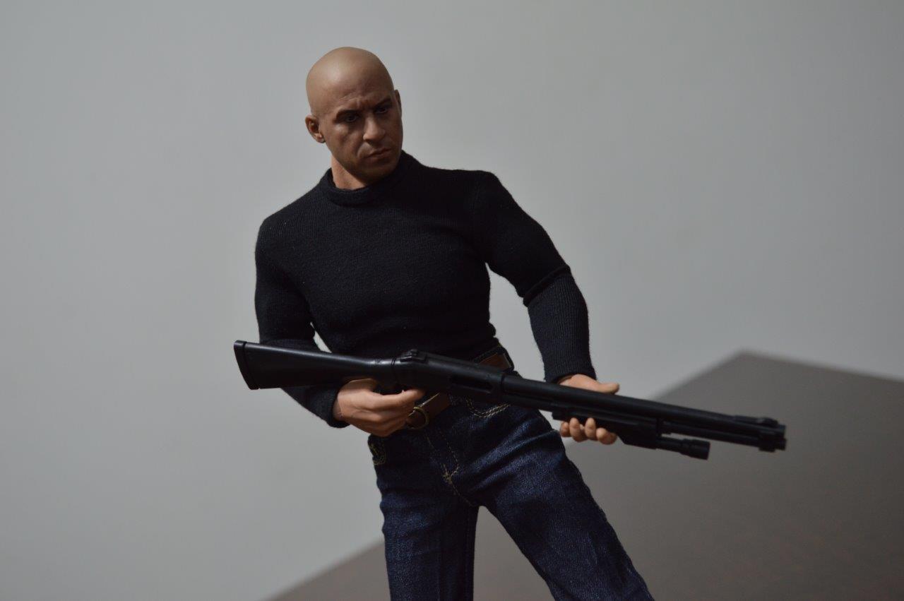 Figura Tough guy marca EM Custom Studios escala 1/6