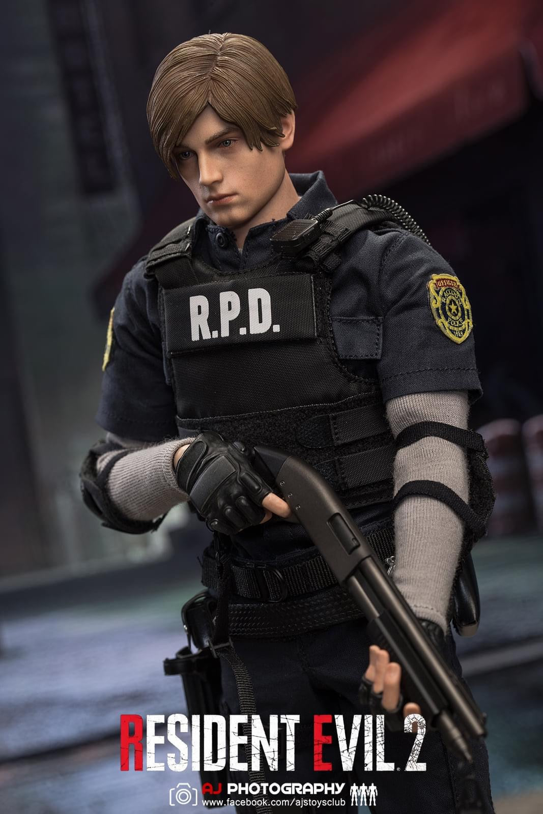 Pedido Figura Leon S. Kennedy de Resident Evil 2 marca Damtoys DMS030 escala 1/6