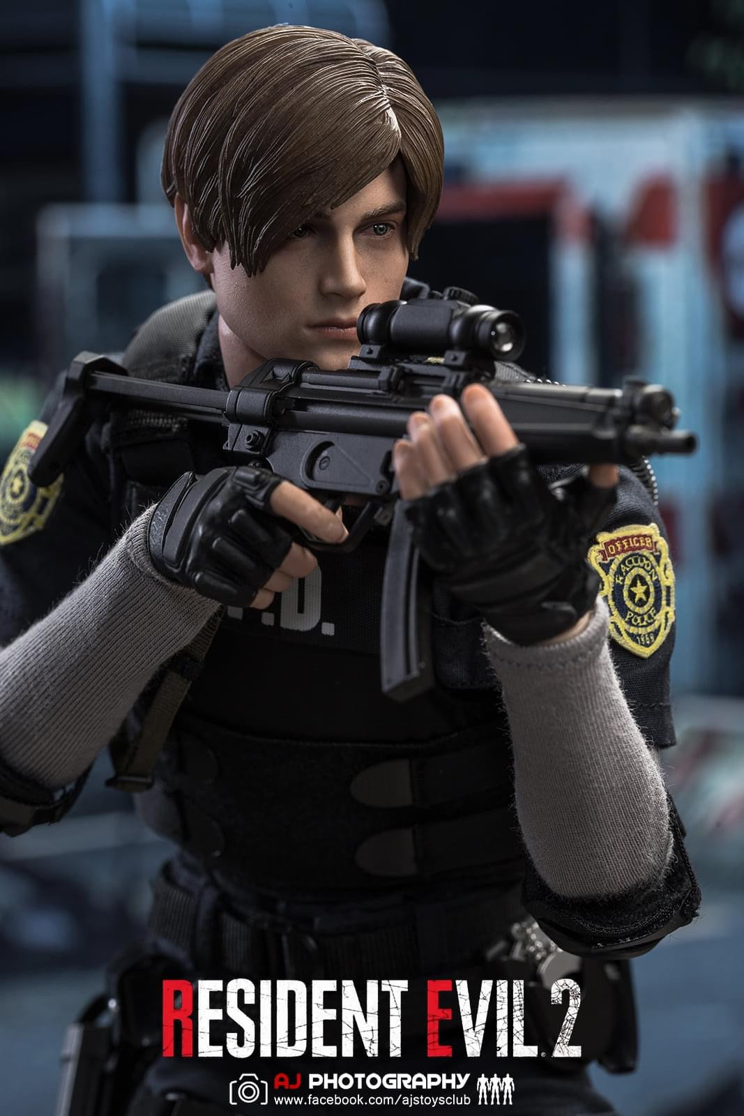 Pedido Figura Leon S. Kennedy de Resident Evil 2 marca Damtoys DMS030 escala 1/6