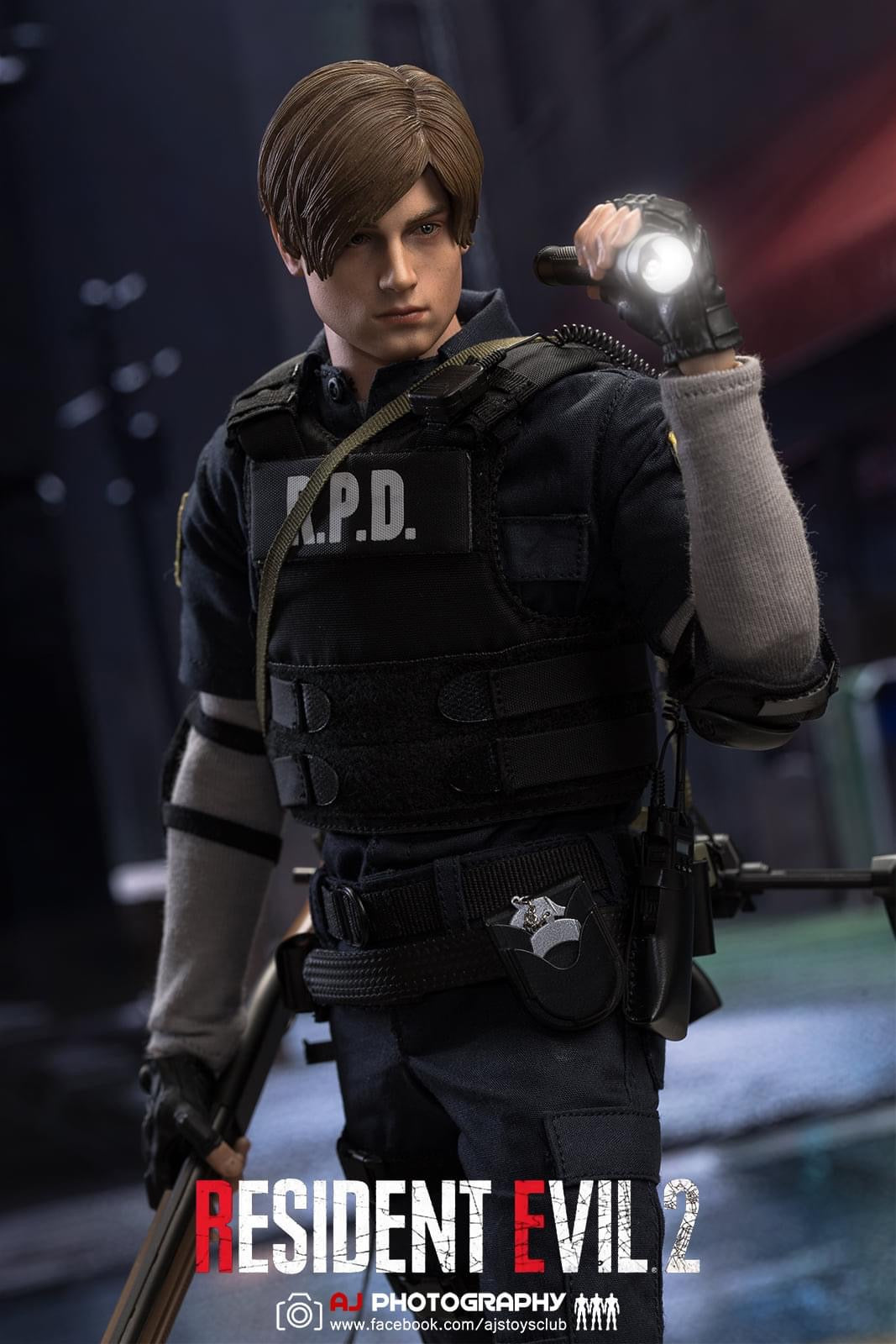 Pedido Figura Leon S. Kennedy de Resident Evil 2 marca Damtoys DMS030 escala 1/6