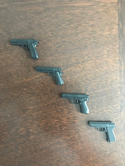 Accesorios Pistolas Escuadra para Figuras escala 1/6