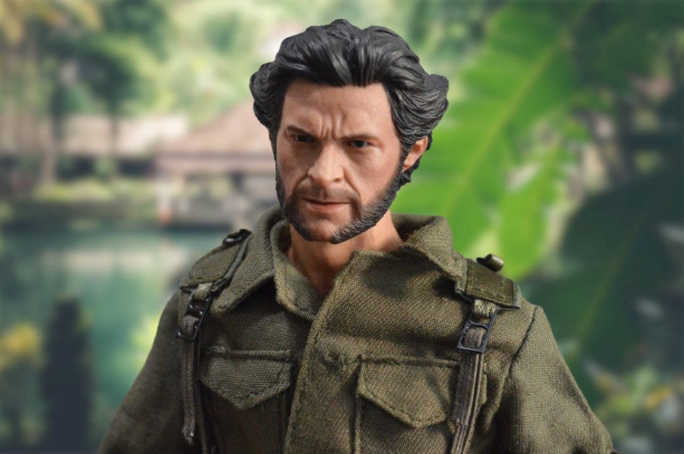 Figura Wolfman con Uniforme Militar marca EM Custom Studios escala 1/6