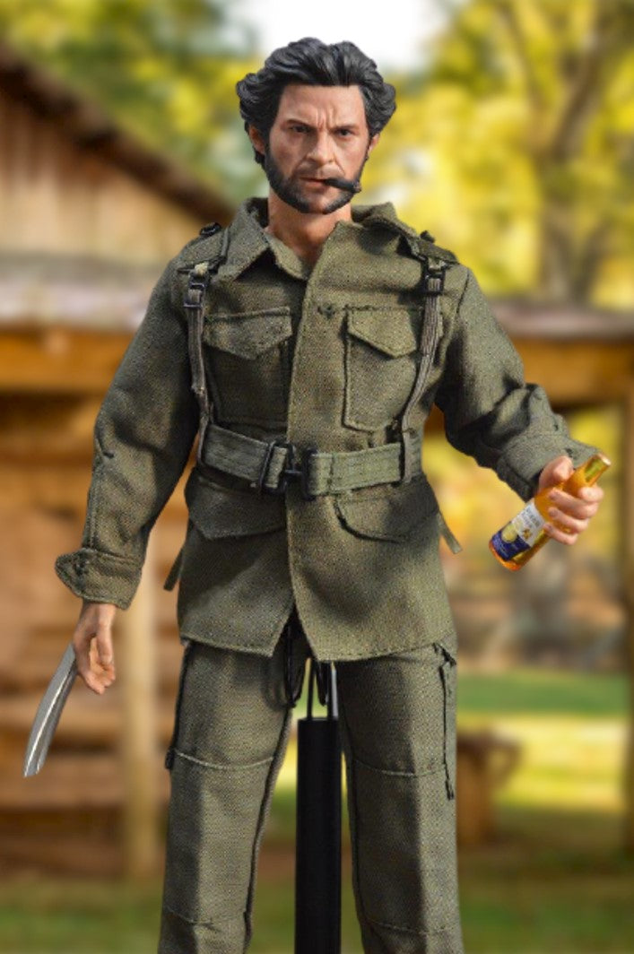 Figura Wolfman con Uniforme Militar marca EM Custom Studios escala 1/6