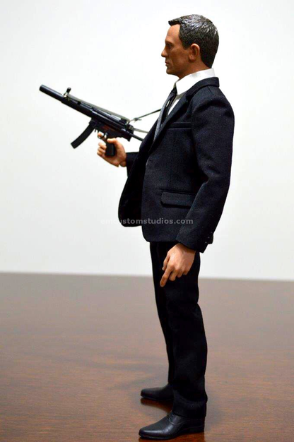 Figura Deluxe Agent James marca EM Custom Studios escala 1/6