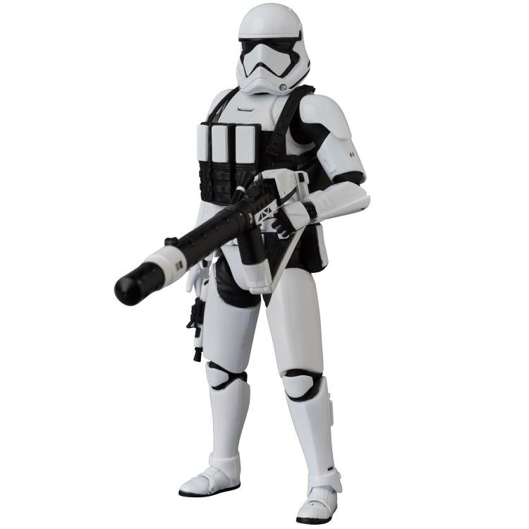 Pedido Figura First Order Stormtrooper - Star Wars: The Last Jedi - MAFEX marca Medicom Toy No.068 escala pequeña 1/12