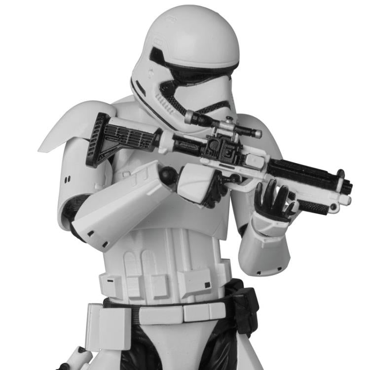 Pedido Figura First Order Stormtrooper - Star Wars: The Force Awakens - MAFEX marca Medicom Toy No.021 escala pequeña 1/12