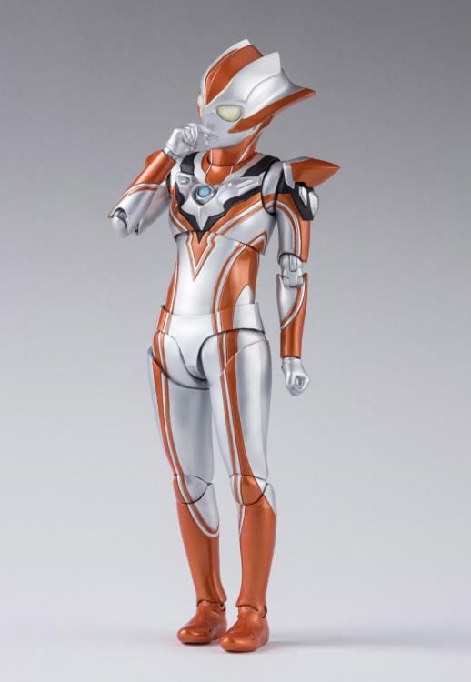 Pedido Figura Ultrawoman Grigio (Exclusive) - Ultraman - S.H.Figuarts marca Bandai Spirits escala pequeña 1/12