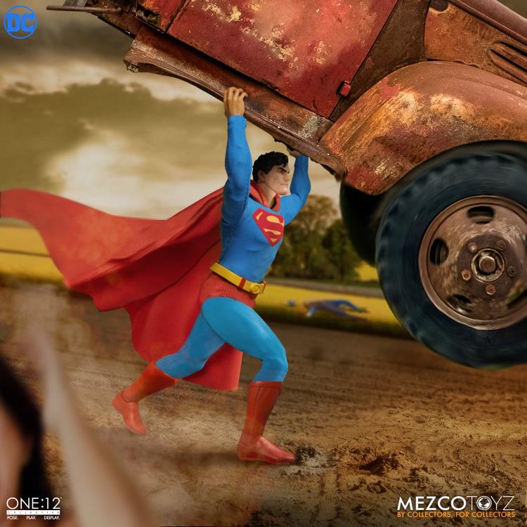 Pedido Figura Superman - Man of Steel Edition One:12 Collective marca Mezco Toyz 76553 escala pequeña 1/12