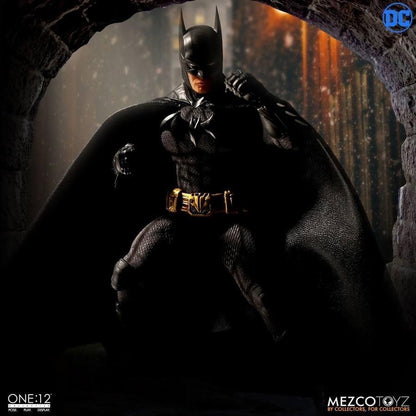 Pedido Figura Batman Sovereign Knight marca Mezco escala pequeña 1/12