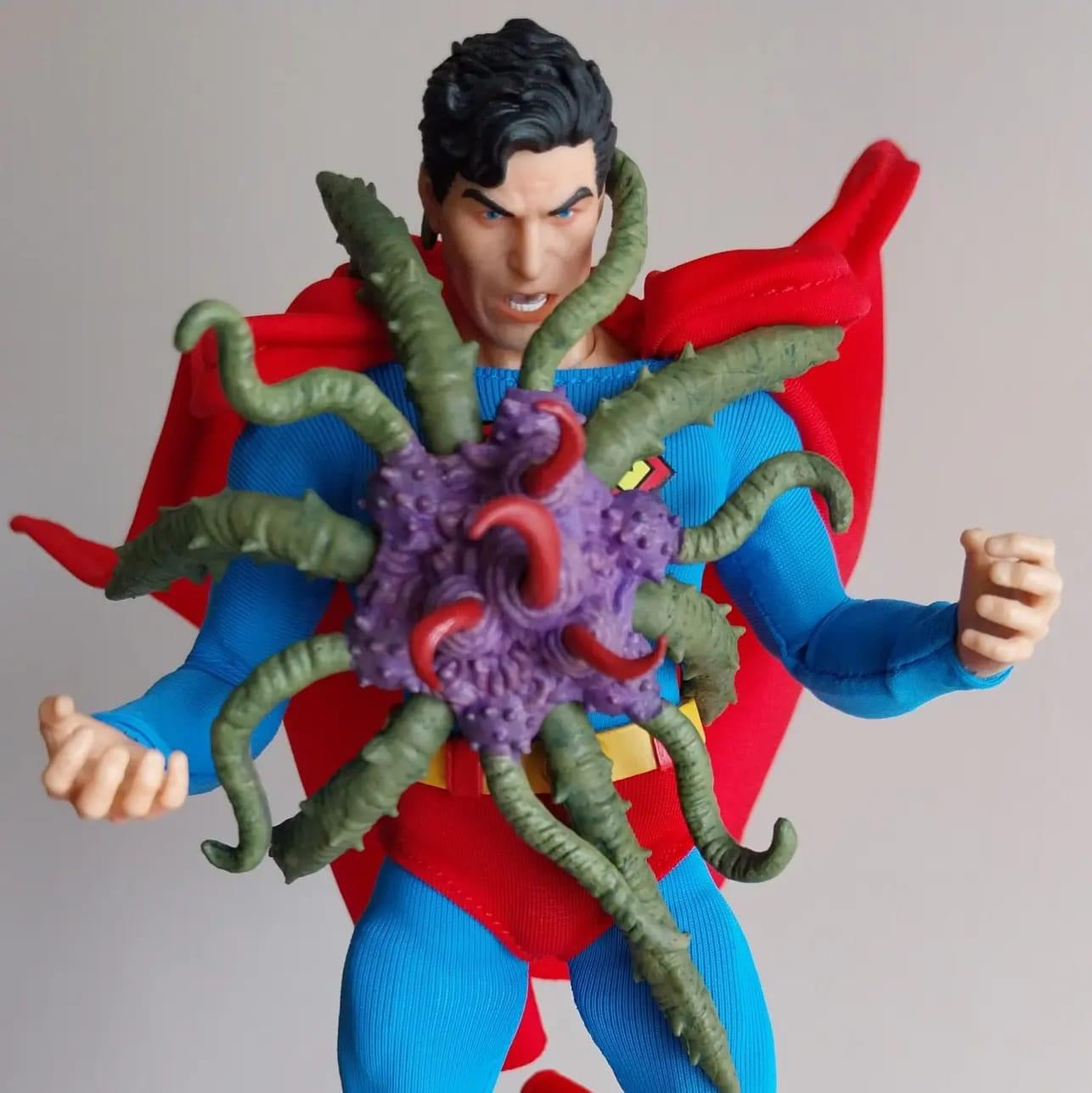 Pedido Figura Superman - Man of Steel Edition One:12 Collective marca Mezco Toyz 76553 escala pequeña 1/12