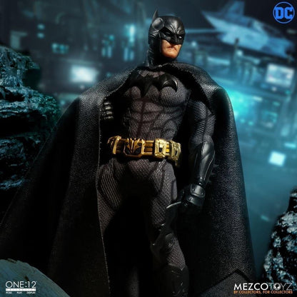 Pedido Figura Batman Sovereign Knight marca Mezco escala pequeña 1/12