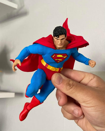 Pedido Figura Superman - Man of Steel Edition One:12 Collective marca Mezco Toyz 76553 escala pequeña 1/12