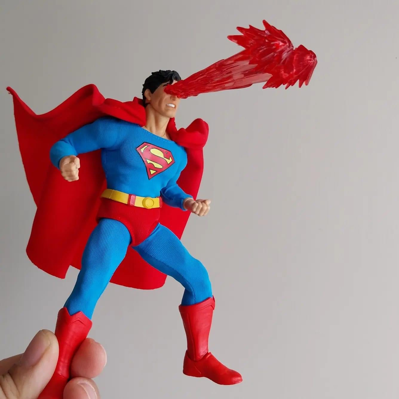 Pedido Figura Superman - Man of Steel Edition One:12 Collective marca Mezco Toyz 76553 escala pequeña 1/12