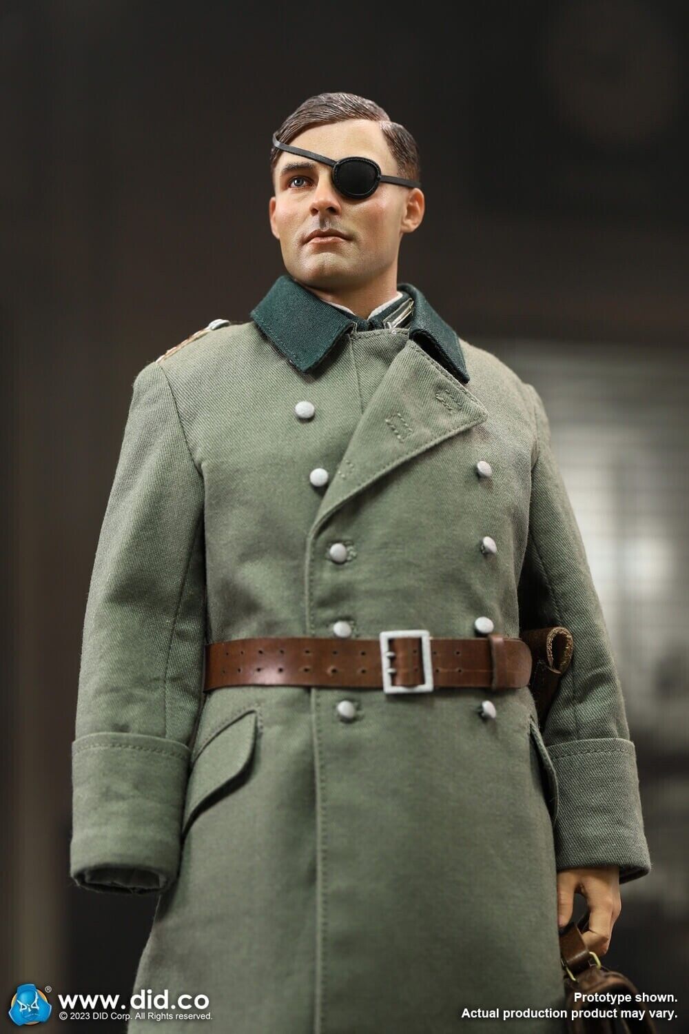 Pedido Figura Oberst I.G. Claus Von Stauffenberg - Operation Valkyrie marca DID D80162 escala 1/6