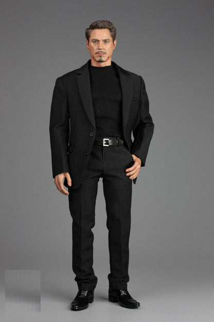 Figura Tony con traje negro marca EM Custom Studios escala 1/6