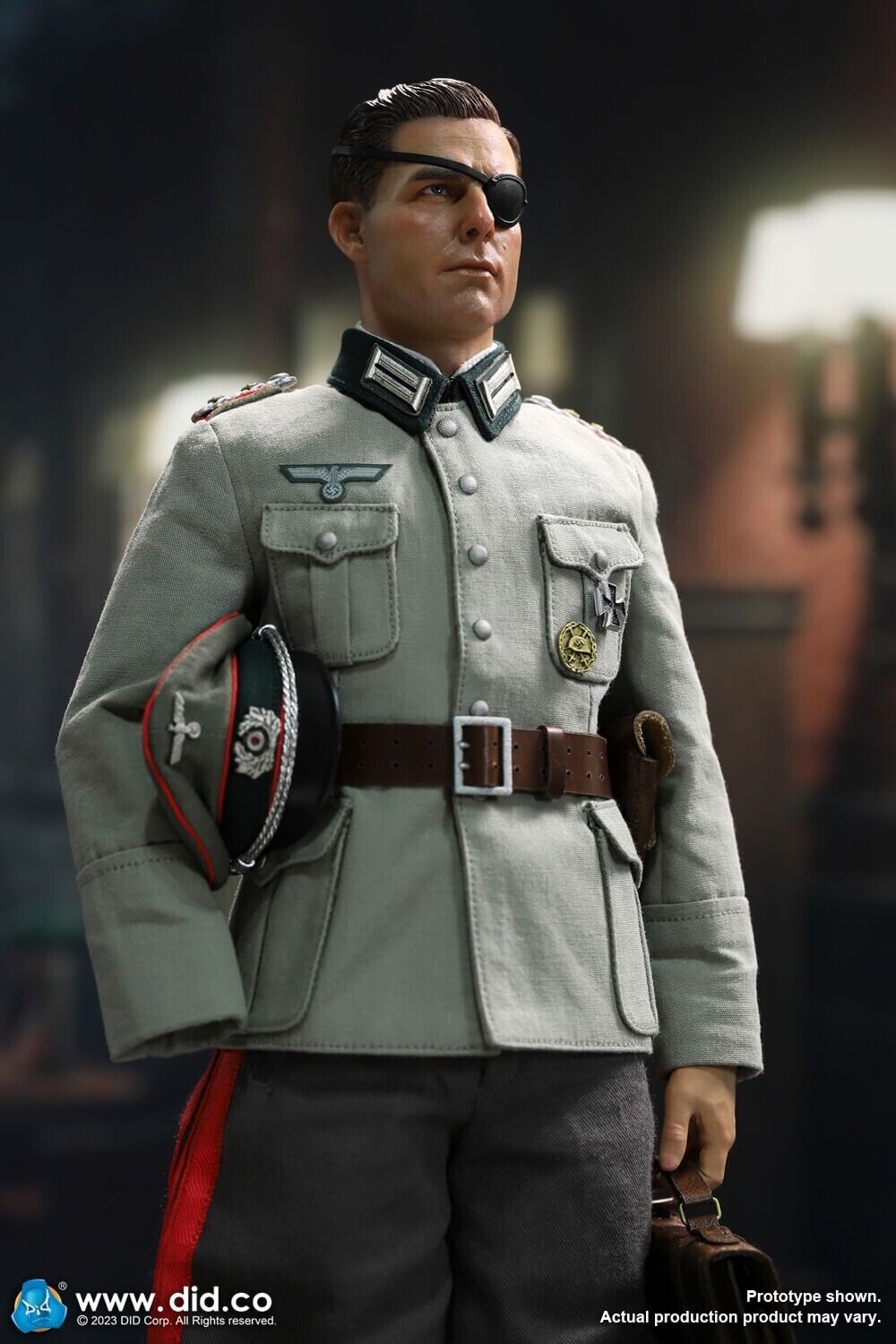 Pedido Figura Oberst I.G. Claus Von Stauffenberg - Operation Valkyrie marca DID D80162 escala 1/6