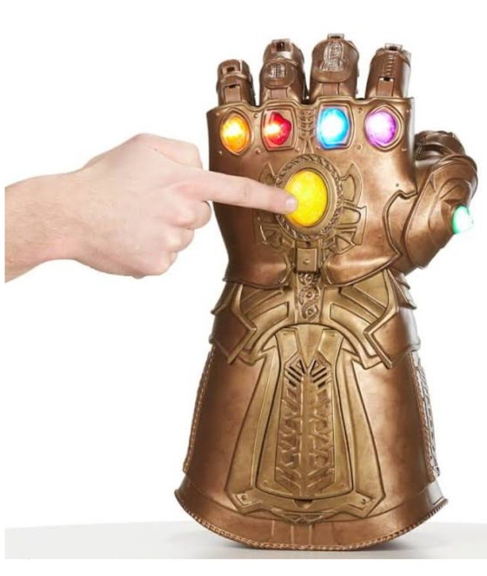 Pedido Prop Replica Infinity Gauntlet / Guantelete Infinito - Avengers: Infinity War - Marvel Legends marca Hasbro escala real 1/1