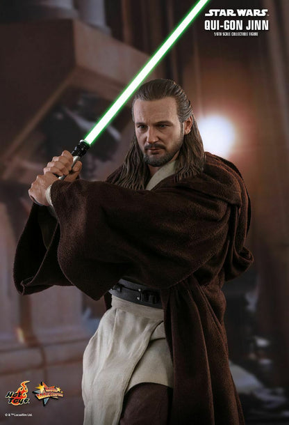 Pedido Figura Qui-Gon Jinn - Star Wars EP. I The Phantom Menace marca Hot Toys MMS525 escala 1/6