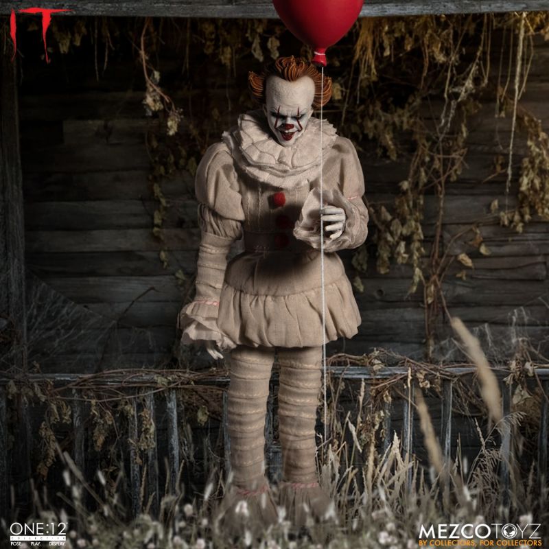 Pedido Figura Pennywise - IT (2017) - One:12 Collective marca Mezco Toyz 77520 escala pequeña 1/12