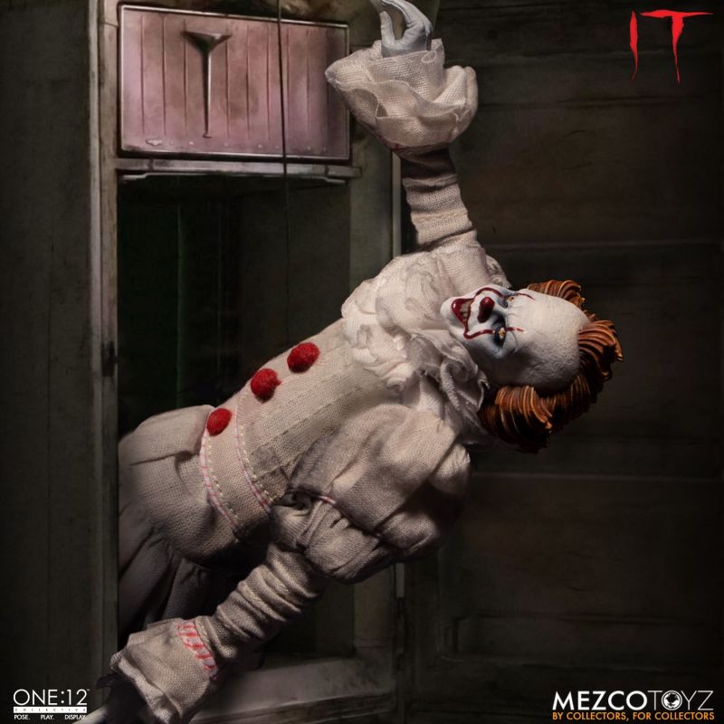 Pedido Figura Pennywise - IT (2017) - One:12 Collective marca Mezco Toyz 77520 escala pequeña 1/12